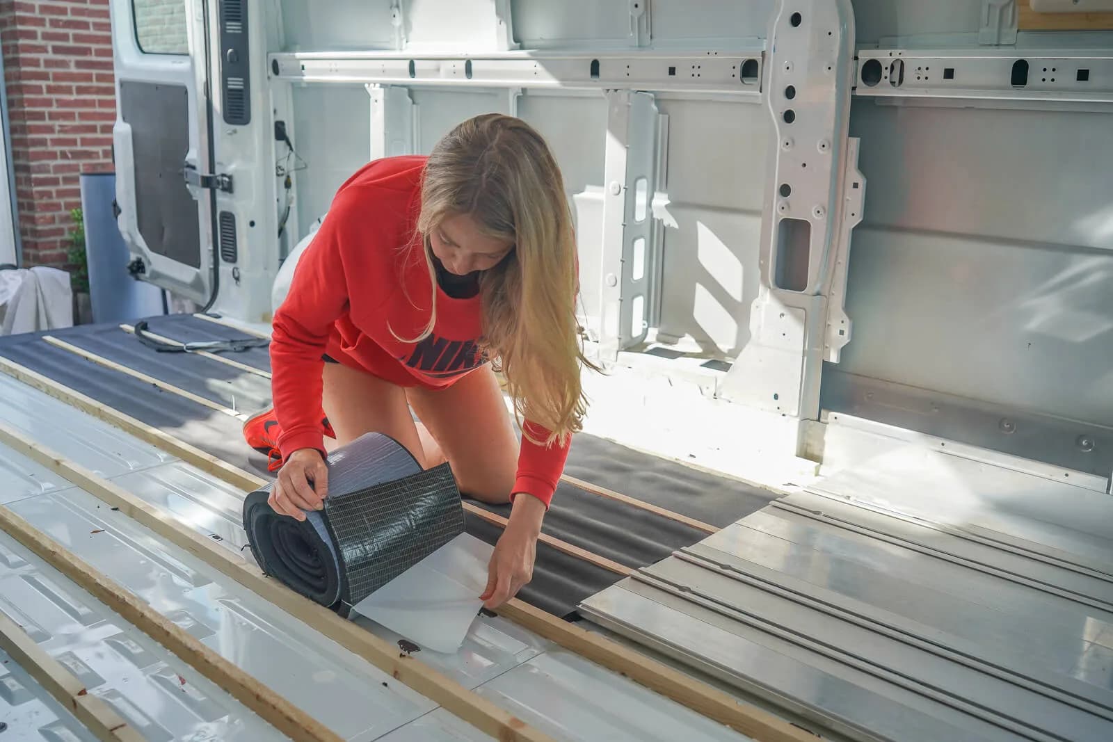 Camper Isoleren: Vergelijking Isolatiematerialen + Stappenplan